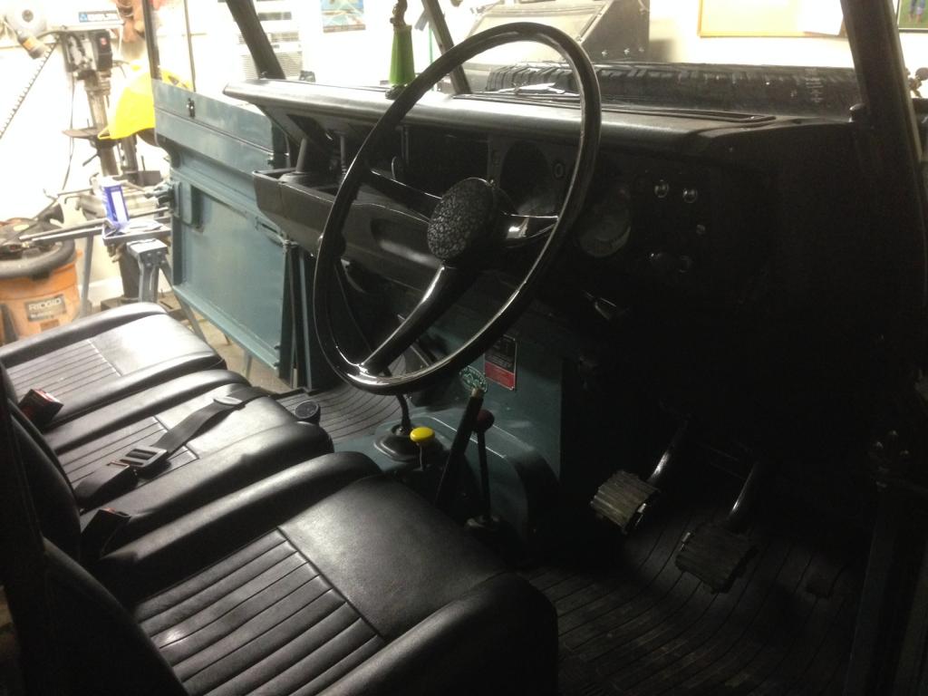 Click image for larger version. 

Name:	landy interior.jpg 
Views:	397 
Size:	81.6 KB 
ID:	10657