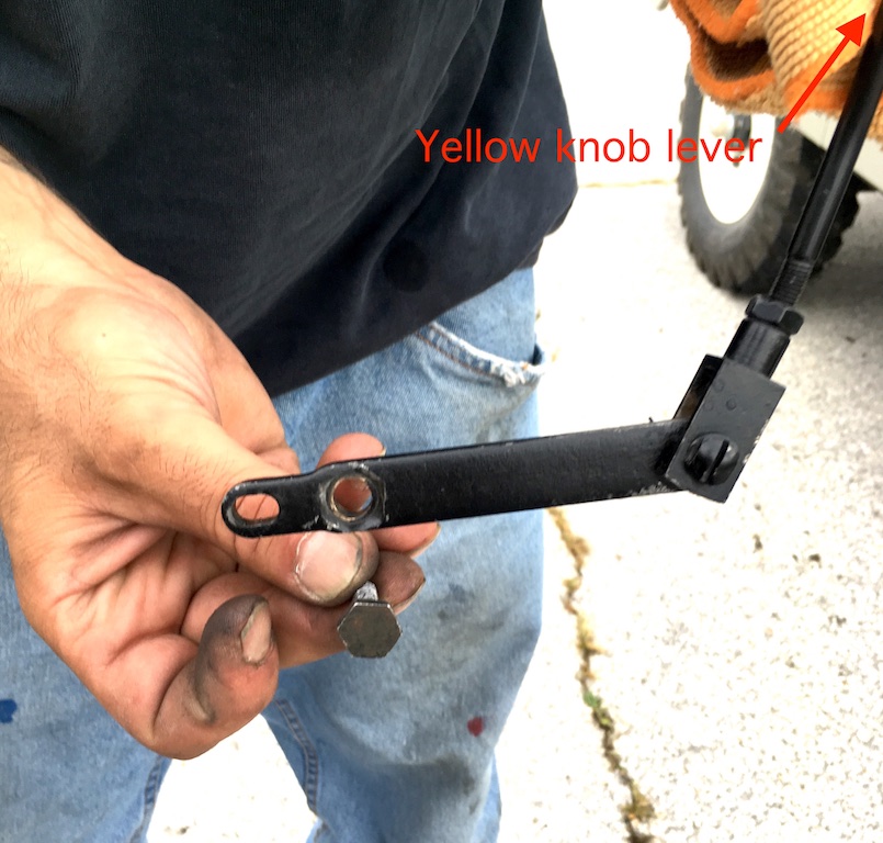 Name:  4WD linkage - yellow lever.jpeg
Views: 524
Size:  163.4 KB