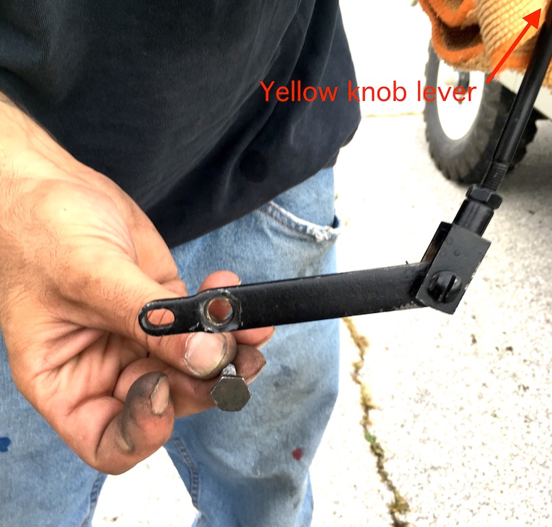 Name:  4WD linkage - yellow lever.jpeg
Views: 523
Size:  163.4 KB